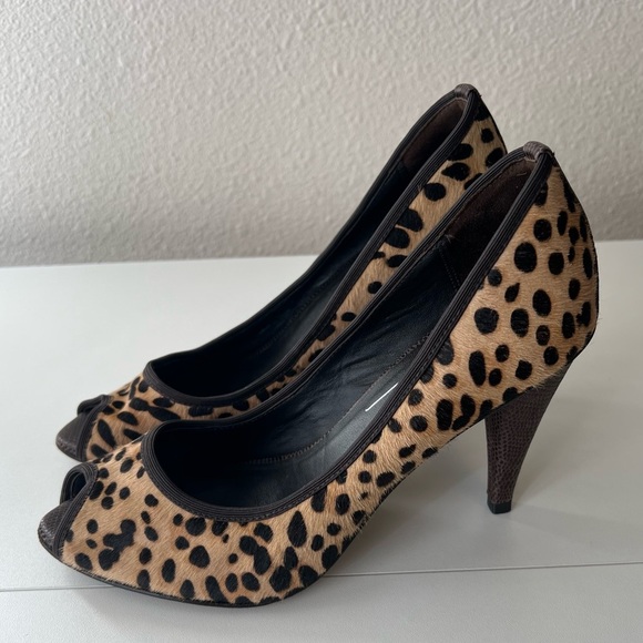 Donald J Pliner Size 7 Fatima Peep Stiletto Leather Calf Hair Heels Leopard Pump - Picture 4 of 8